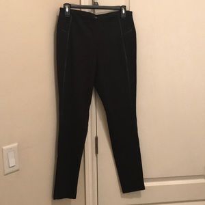 Petite leather-piped leggings